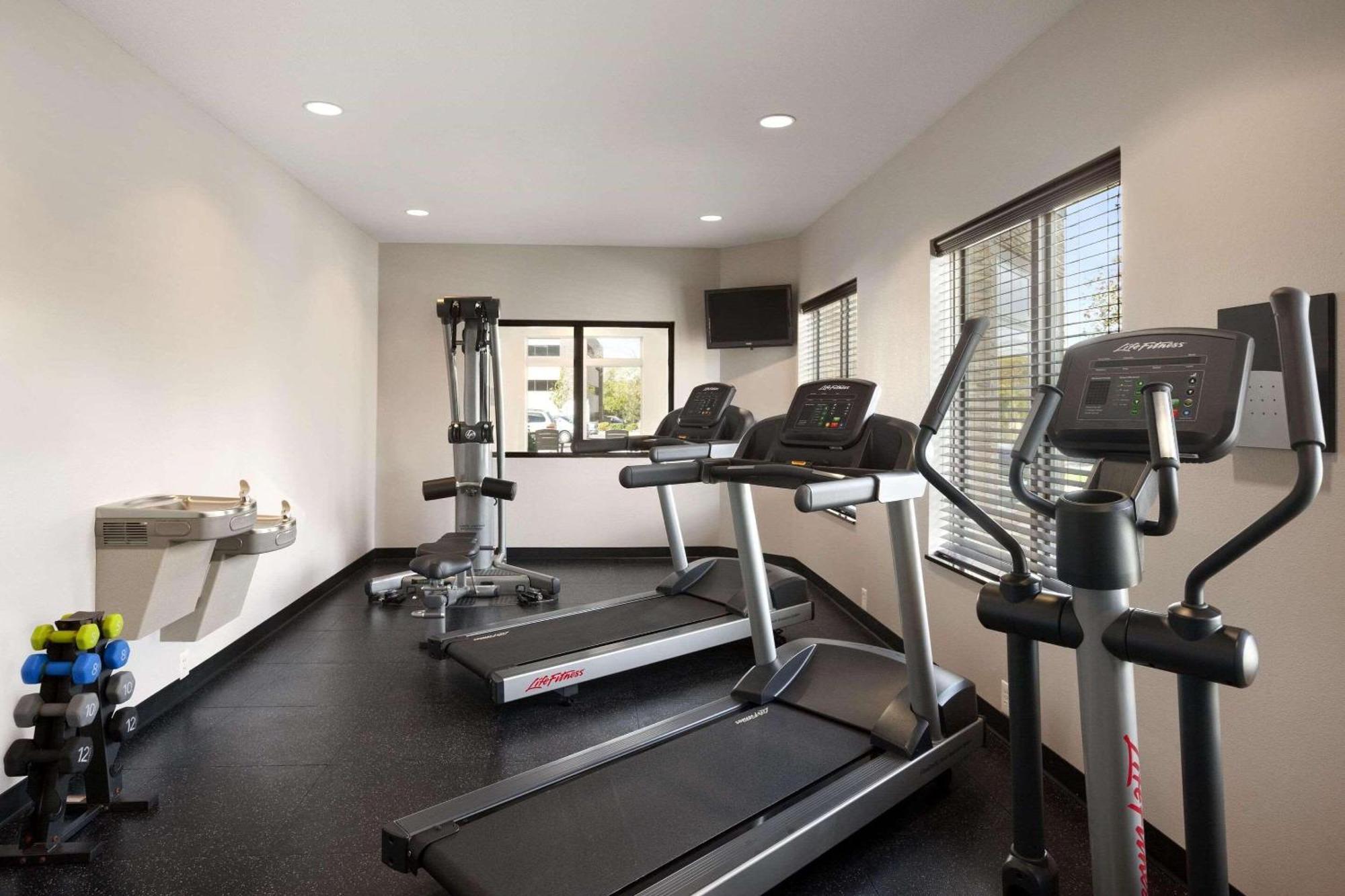 Country Inn & Suites By Radisson, Sevierville-Kodak, Tn ภายนอก รูปภาพ